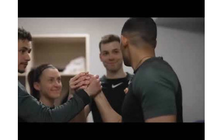 Garçon ? Fille ?  Jeune d’au moins 13 ans , adulte confirmé ? Et si tu devenais arbitre de foot ?