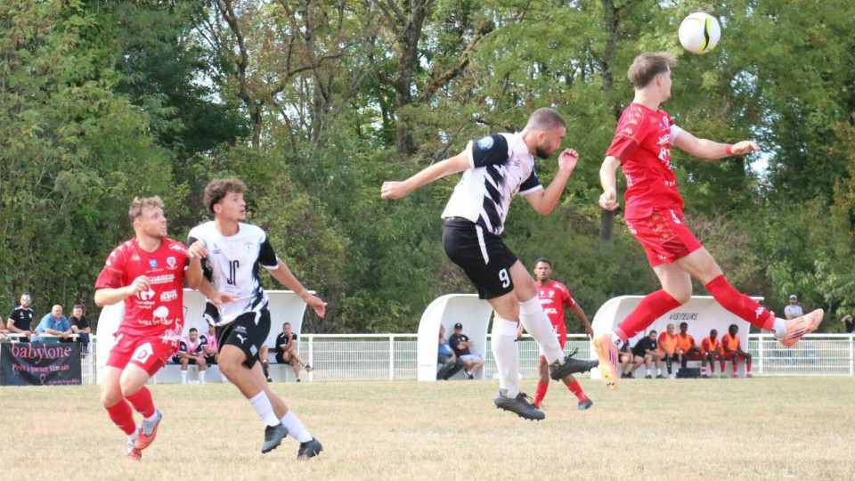 R1 (J2) : "on a plus gâché que marqué" : Fauverney - Cosne, 1-6